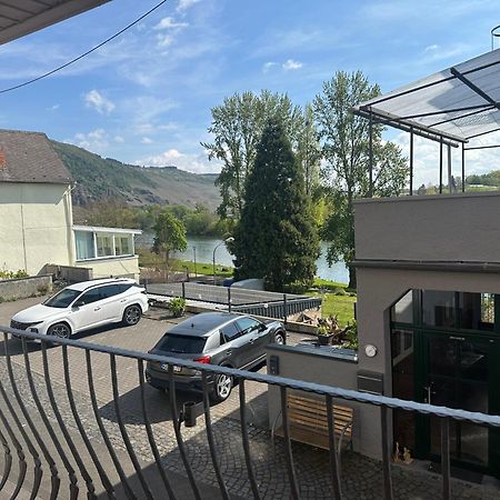 Weingut / Gaestehaus Gerlach Uerzig Exterior photo