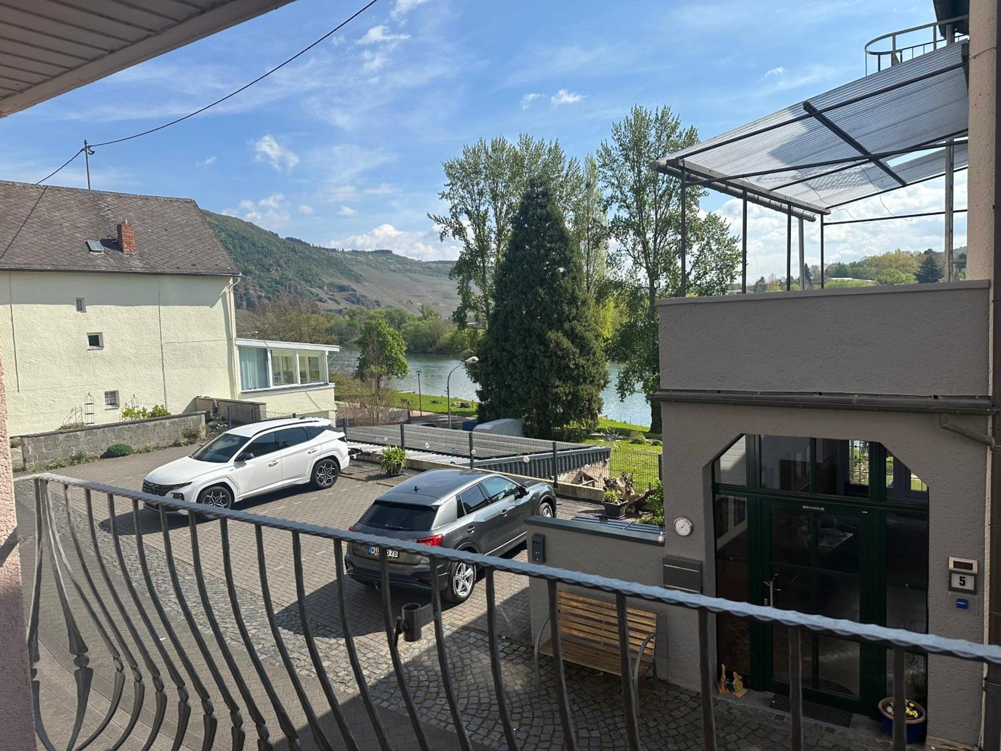 Weingut / Gaestehaus Gerlach Uerzig Exterior photo
