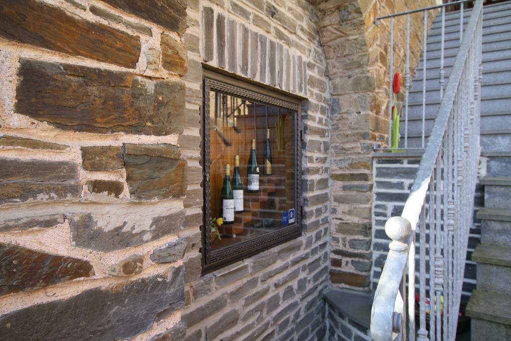 Weingut / Gaestehaus Gerlach Uerzig Exterior photo